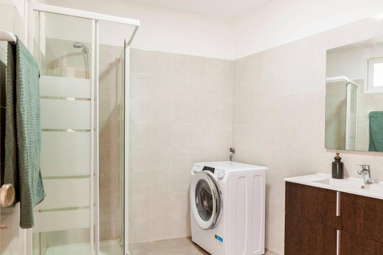 Relax In Lisbon For 4 People With Terrace And Parking Lejlighed Eksteriør billede